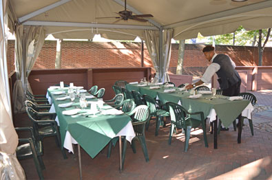 city-tavern-outside